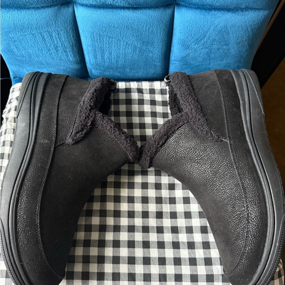 Clark’s Women Black Breeze Park  Slip-On Boots